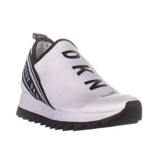 DKNY Abbi Women’s Slip On Low Top White Sneakers US 10